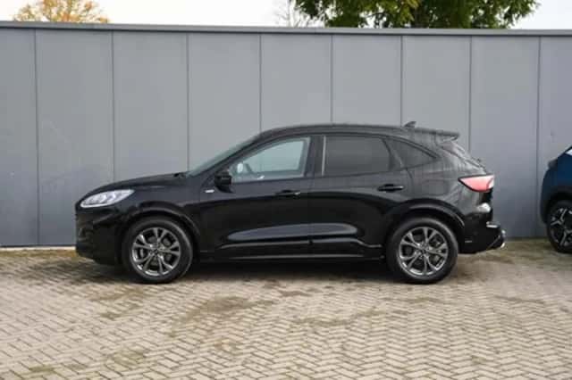 Ford Kuga (2023) thumbnail 3