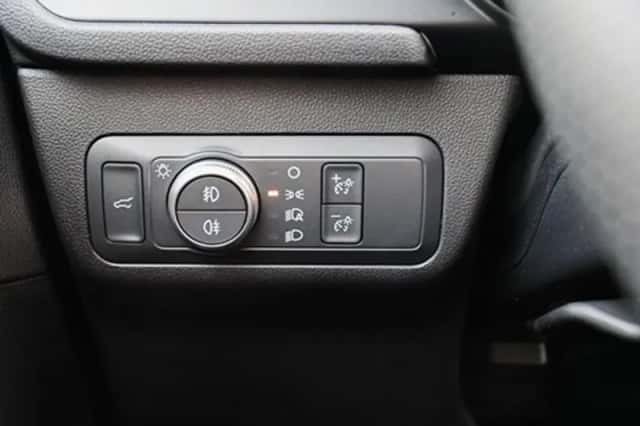 Ford Kuga (2023) thumbnail 38