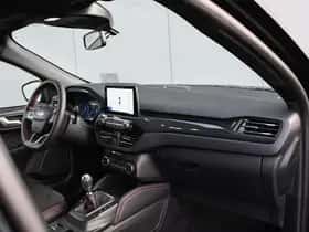 Ford Kuga (2023) thumbnail 10