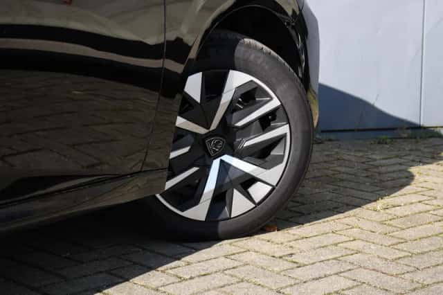 Peugeot 208 (2025) thumbnail 6