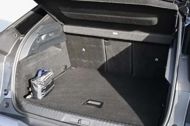 Peugeot 3008 (2024) thumbnail 13