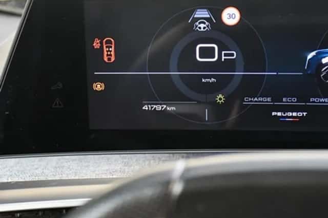 Peugeot 3008 (2024) thumbnail 18