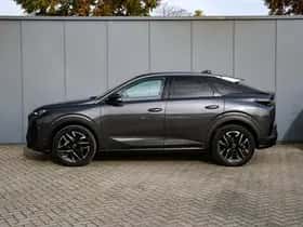 Peugeot 3008 (2024) thumbnail 3