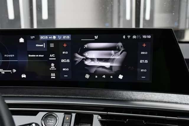 Peugeot 3008 (2024) thumbnail 23