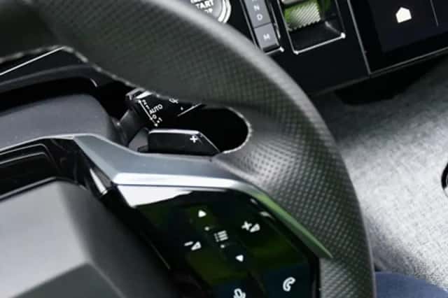 Peugeot 3008 (2024) thumbnail 33