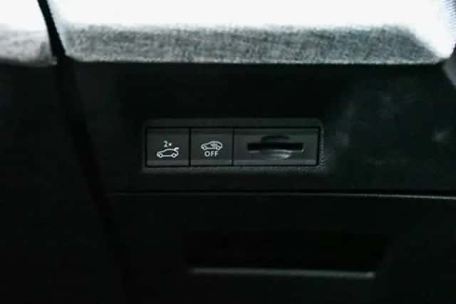 Peugeot 3008 (2024) thumbnail 34