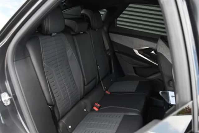 Peugeot 3008 (2025) thumbnail 13