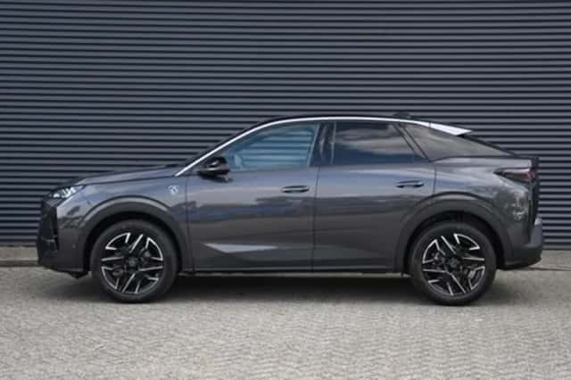 Peugeot 3008 (2025) thumbnail 3