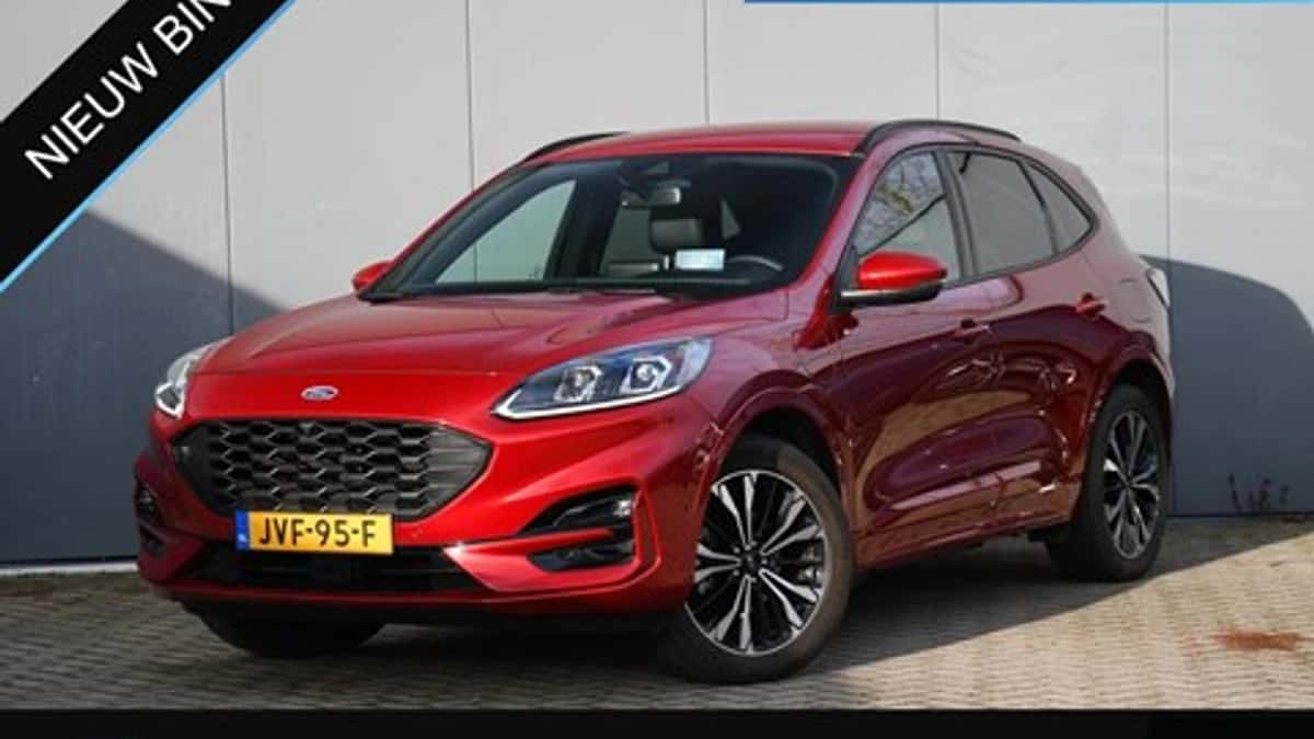 Ford Kuga (2022) — foto 1