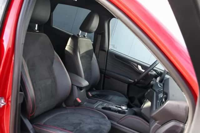 Ford Kuga (2022) thumbnail 12