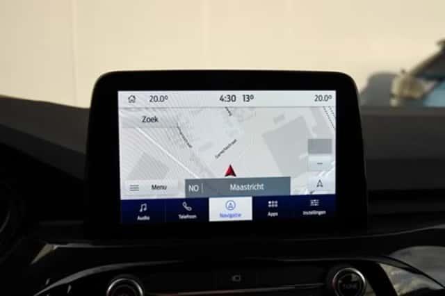 Ford Kuga (2022) thumbnail 24