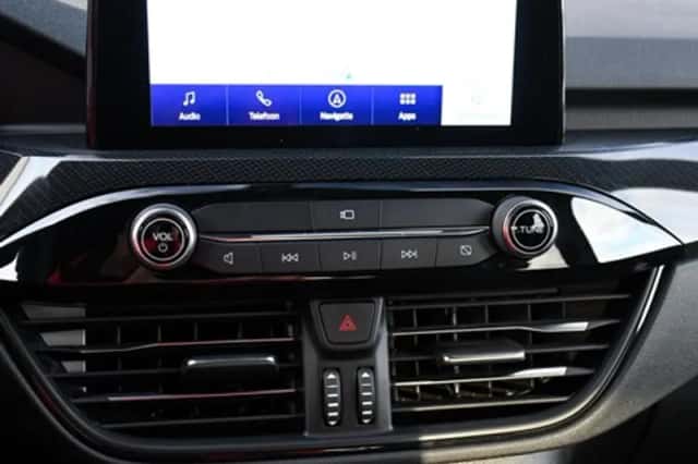 Ford Kuga (2022) thumbnail 28