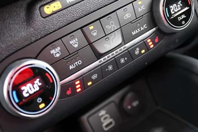 Ford Kuga (2022) thumbnail 30