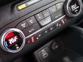 Ford Kuga (2022) thumbnail 30