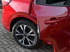Ford Kuga (2022) thumbnail 39