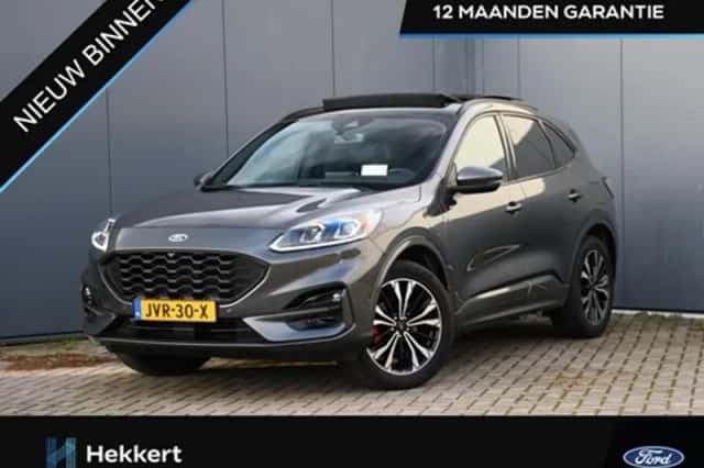 Ford Kuga (2022) thumbnail 1
