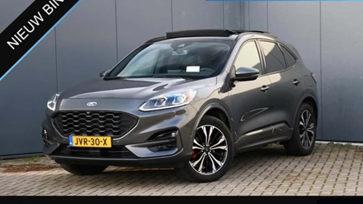 Ford Kuga (2022) — foto 1
