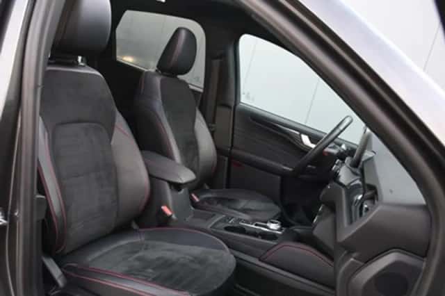 Ford Kuga (2022) thumbnail 12