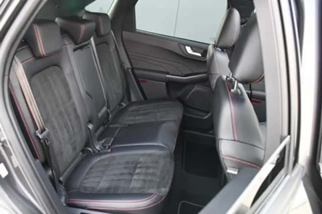 Ford Kuga (2022) thumbnail 15
