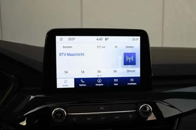 Ford Kuga (2022) thumbnail 24