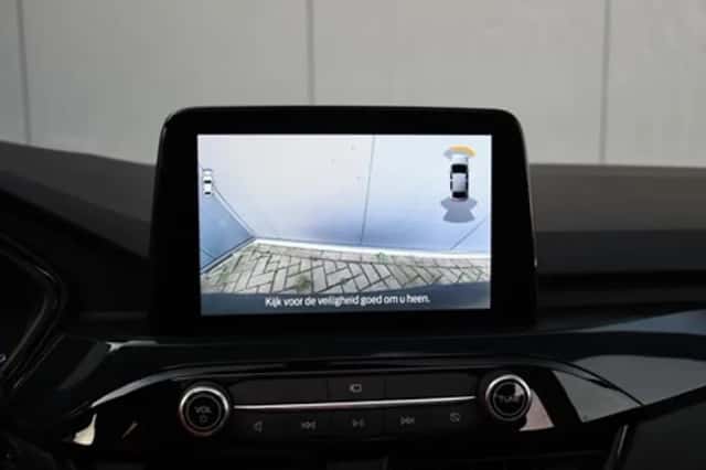 Ford Kuga (2022) thumbnail 27