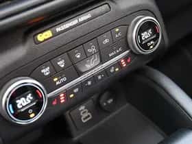 Ford Kuga (2022) thumbnail 31