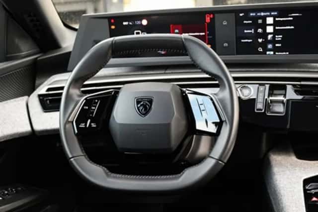 Peugeot 5008 (2025) thumbnail 16