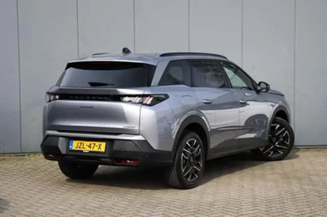 Peugeot 5008 (2025) thumbnail 5