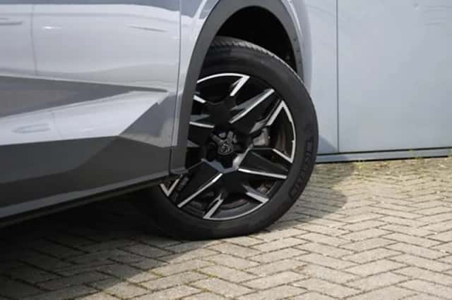Peugeot 5008 (2025) thumbnail 7