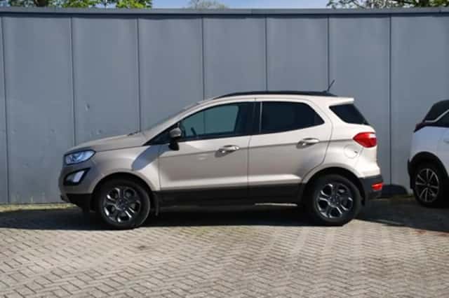 Ford EcoSport (2019) thumbnail 3