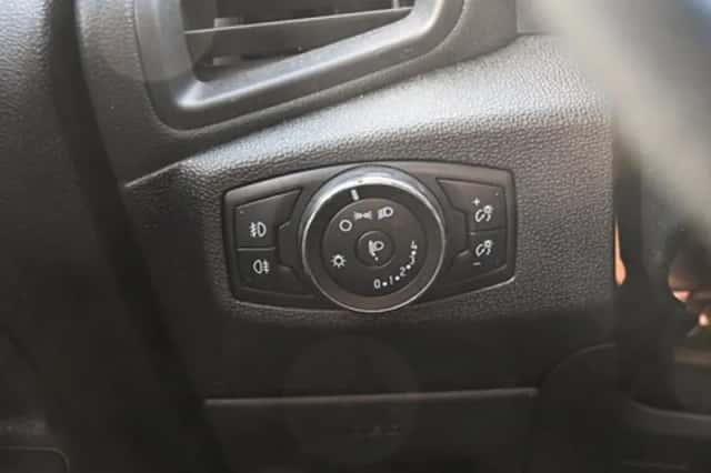 Ford EcoSport (2019) thumbnail 28