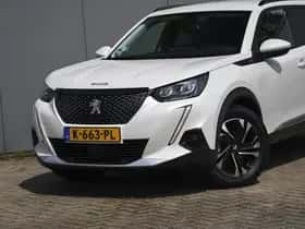 Peugeot 2008 (2021) thumbnail 2