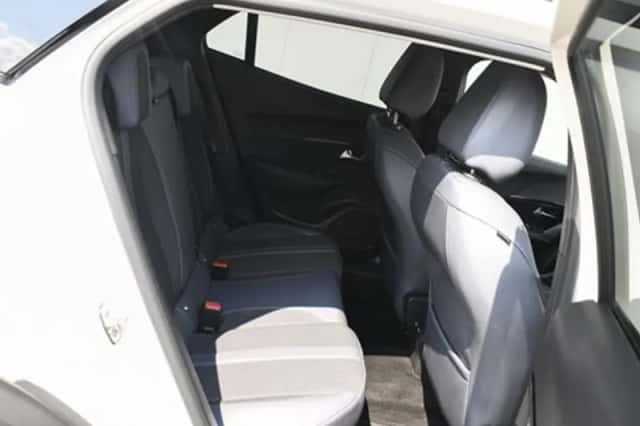 Peugeot 2008 (2021) thumbnail 11