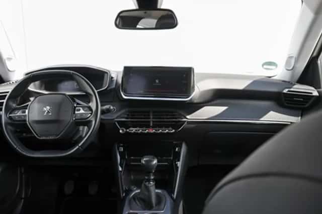 Peugeot 2008 (2021) thumbnail 13