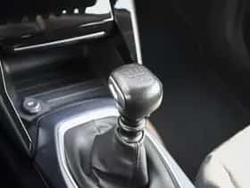Peugeot 2008 (2021) thumbnail 24