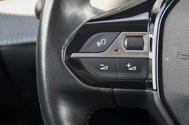 Peugeot 2008 (2021) thumbnail 27