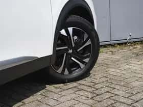 Peugeot 2008 (2021) thumbnail 7