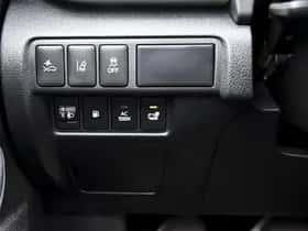 Mitsubishi Eclipse Cross (2021) thumbnail 34
