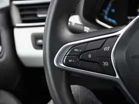 Renault Clio (2022) thumbnail 26