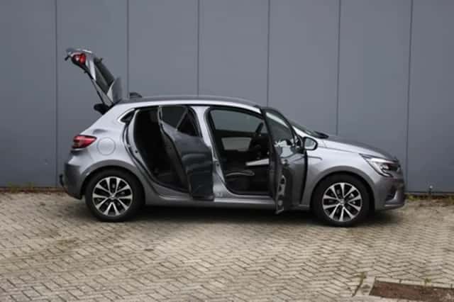 Renault Clio (2022) thumbnail 29