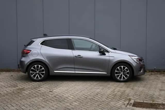 Renault Clio (2022) thumbnail 4
