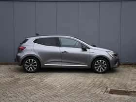 Renault Clio (2022) thumbnail 4