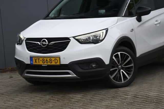 Opel Crossland X (2019) thumbnail 2