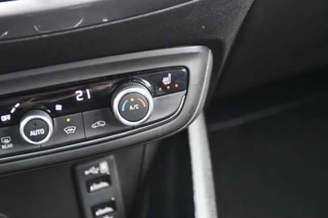 Opel Crossland X (2019) thumbnail 25