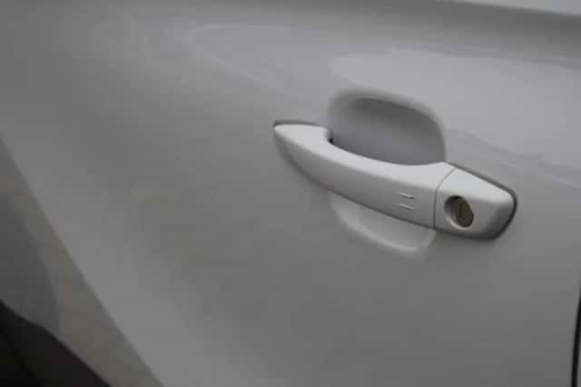 Opel Crossland X (2019) thumbnail 33