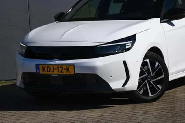 Opel Corsa (2025) thumbnail 2