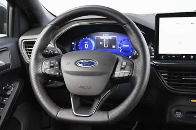 Ford Focus (2024) thumbnail 15