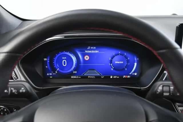 Ford Focus (2024) thumbnail 16