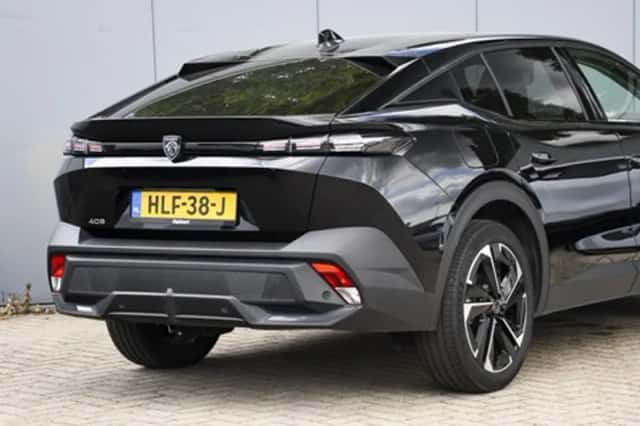Peugeot 408 (2025) thumbnail 6