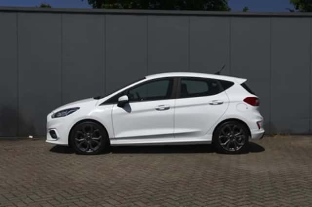 Ford Fiesta (2019) thumbnail 3